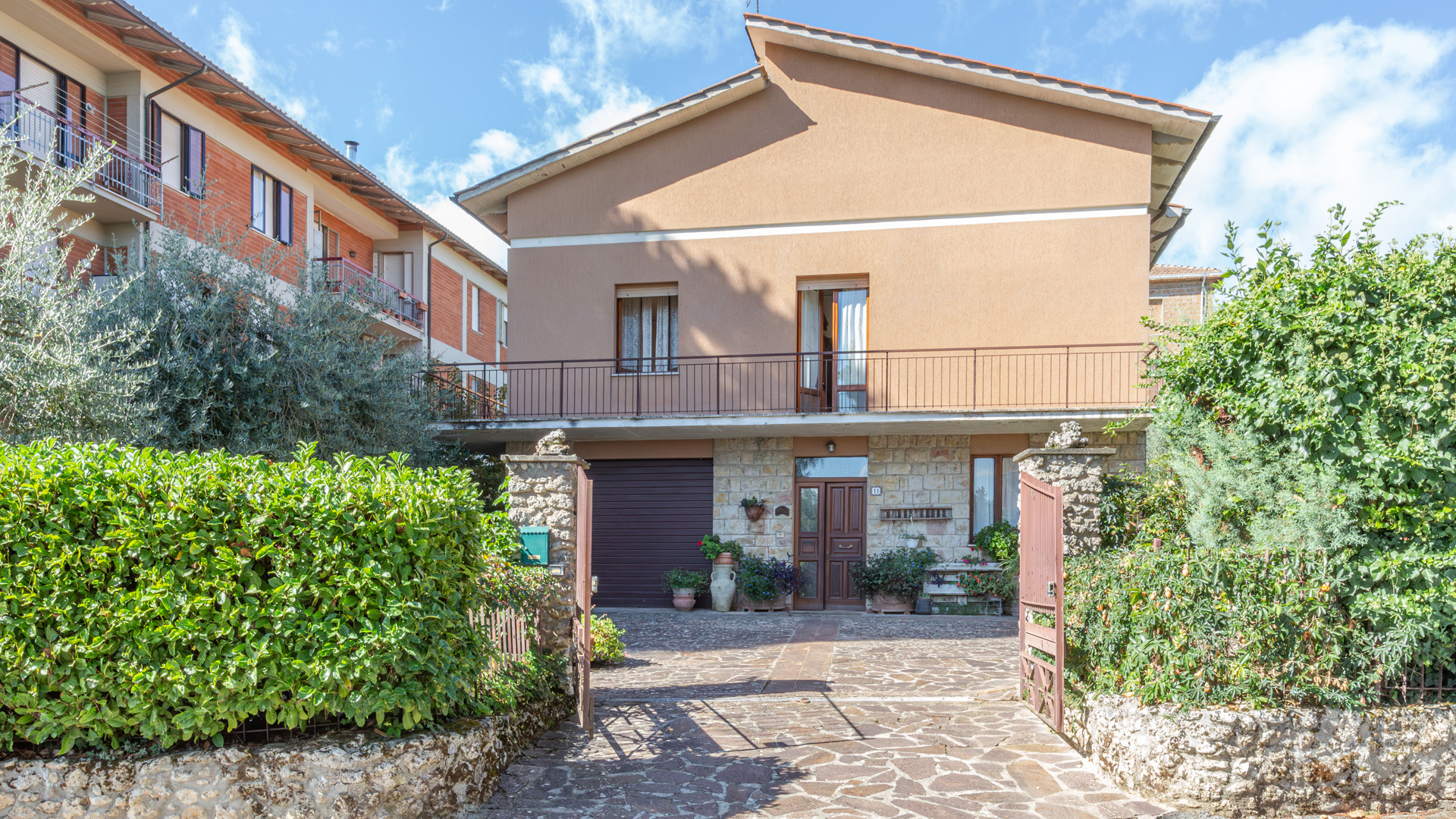 La quiete nel vecchio borgo